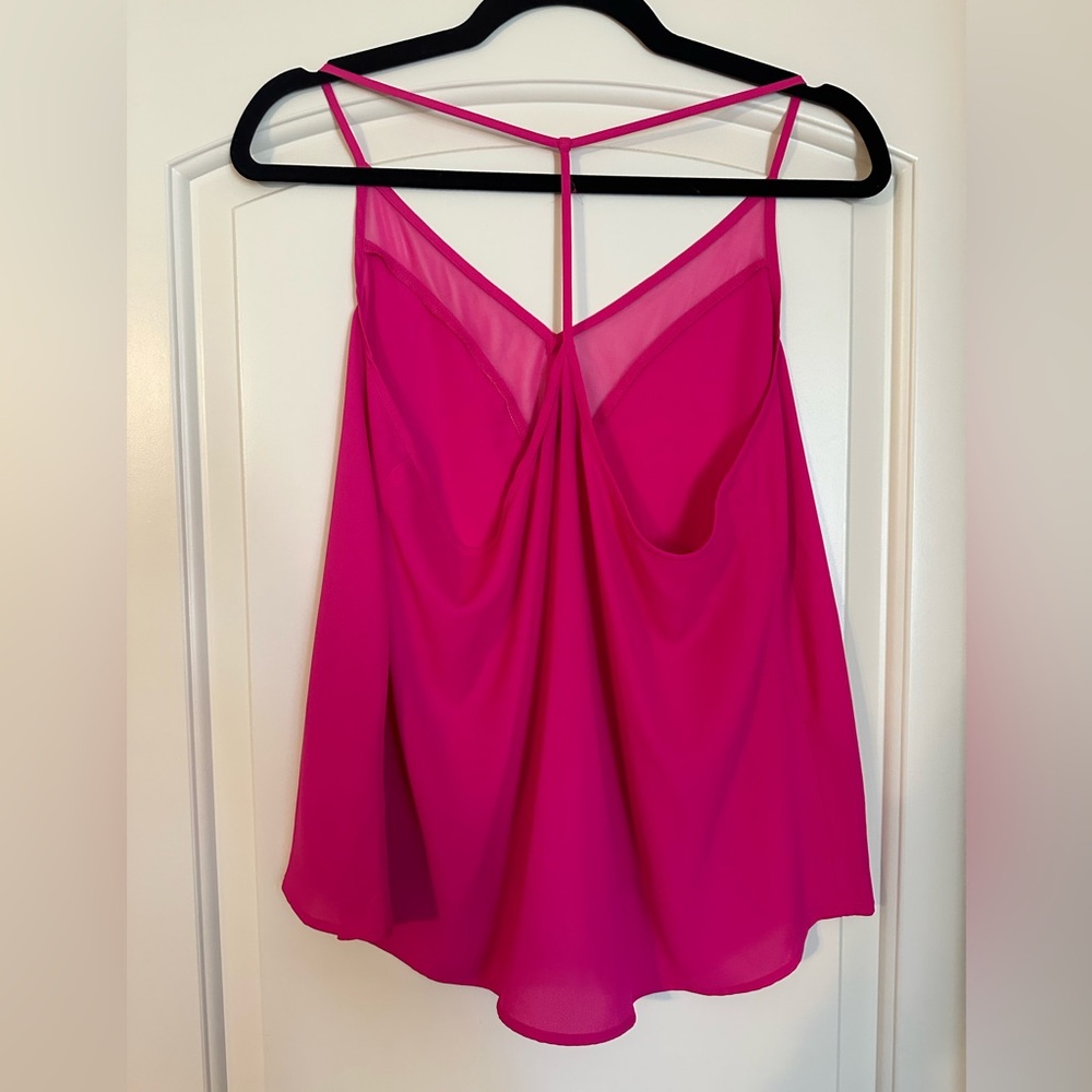 Express Hot Pink Flowy Tank - Picture 2 of 2